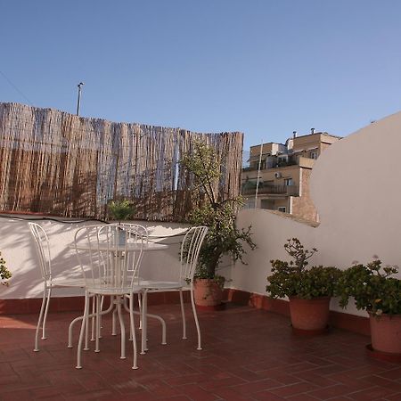 Lovely Apartment With A Terrace Barcelona Eksteriør billede